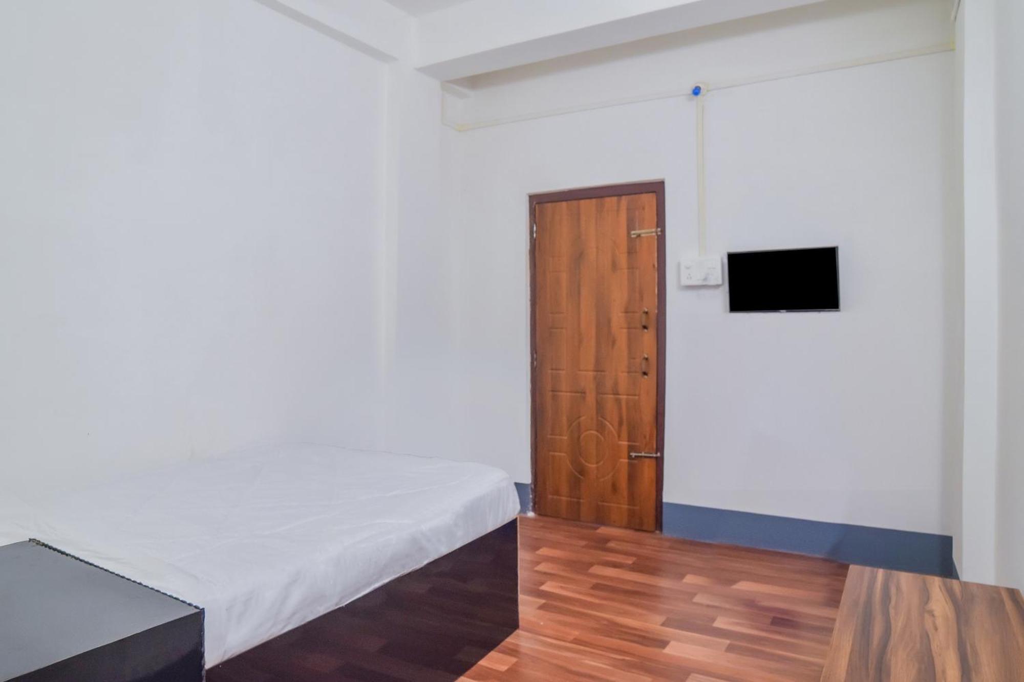 Hotel O Dc Lodge Kaharpara Екстериор снимка